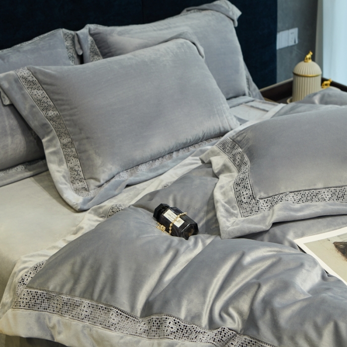 91家纺网 家纺一手货源 找家纺 榻尚 2023新款婴肤绒镂空工艺四件套-柔梦系列 时尚灰