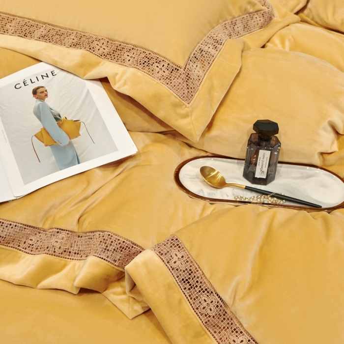 91家纺网 家纺一手货源 找家纺 榻尚 2023新款婴肤绒镂空工艺四件套-柔梦系列  香槟黄