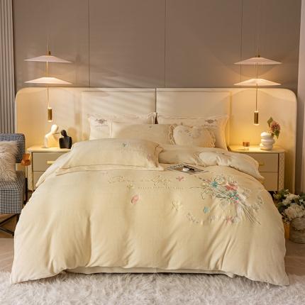 91家纺网 家纺一手货源 找家纺 宅家居 2023新款蒂娜系列加厚牛奶绒刺绣四件套 蒂娜-奶白