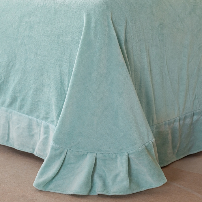 91家纺网 家纺一手货源 找家纺 宅家居 2023新款蒂娜系列加厚牛奶绒刺绣四件套 蒂娜-豆绿