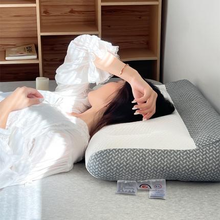 直播爆款日本反牵引颈椎修复枕芯分区SPA情侣护颈按摩枕头单只