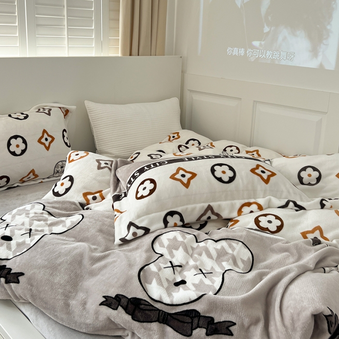 91家纺网 家纺一手货源 找家纺 顾里 2022新款ins少女保暖牛奶绒套件 潮熊