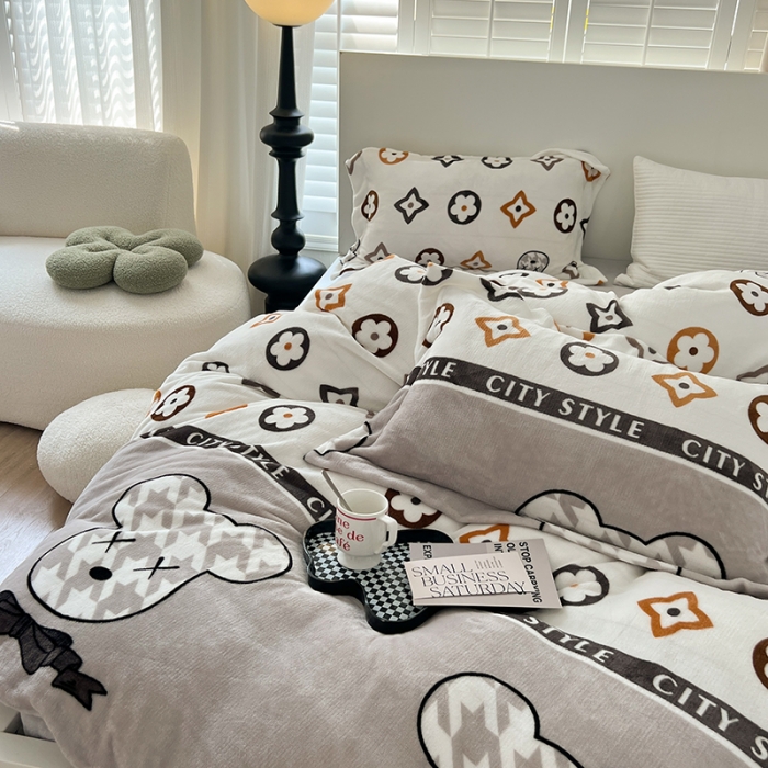 91家纺网 家纺一手货源 找家纺 顾里 2022新款ins少女保暖牛奶绒套件 潮熊