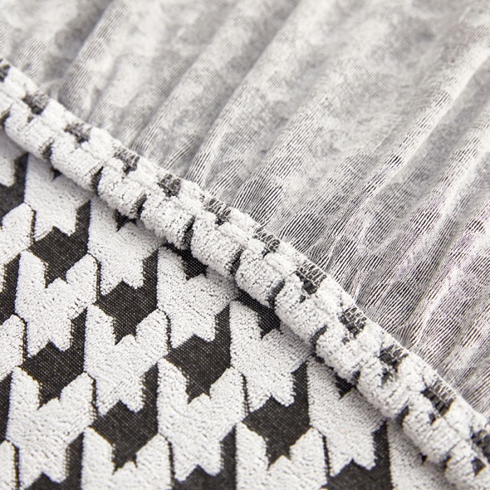 91家纺网 家纺一手货源 找家纺 （总）共鸣 2022新款千鸟格提花系列沙发套