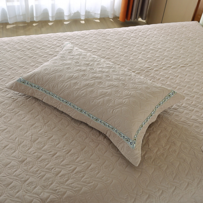 91家纺网 家纺一手货源 找家纺 OL家纺 2022新款纯色全棉夹棉床盖单件三件套 卡其