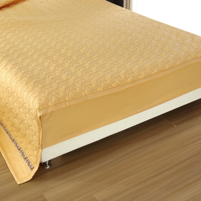 91家纺网 家纺一手货源 找家纺 OL家纺 2022新款纯色全棉夹棉床盖单件三件套 亮黄