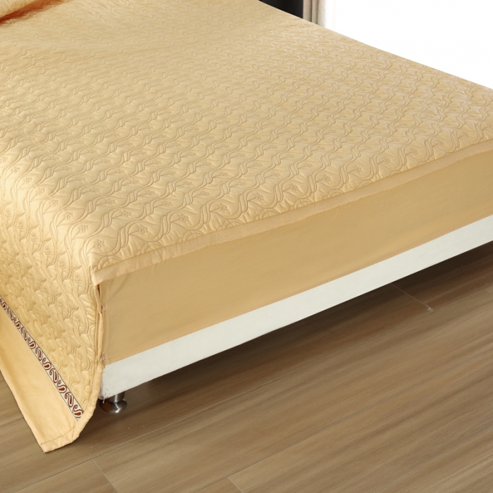 91家纺网 家纺一手货源 找家纺 OL家纺 2022新款纯色全棉夹棉床盖单件三件套 驼色