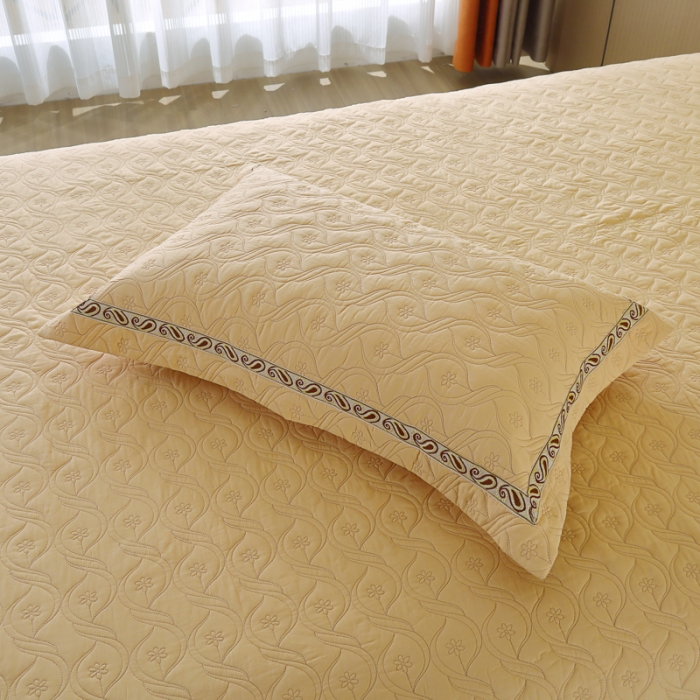 91家纺网 家纺一手货源 找家纺 OL家纺 2022新款纯色全棉夹棉床盖单件三件套 驼色