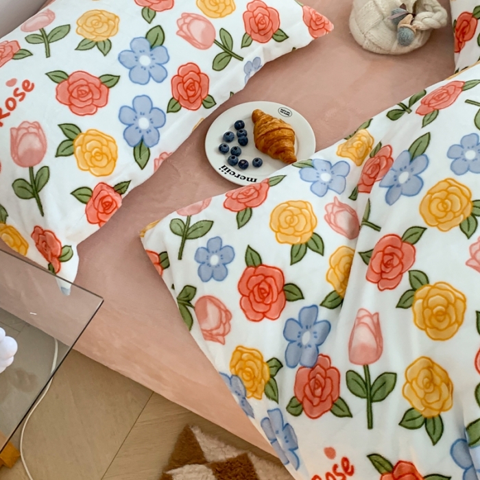 91家纺网 家纺一手货源 找家纺 顾里 2022新款ins少女保暖牛奶绒套件 场景一 奥斯汀