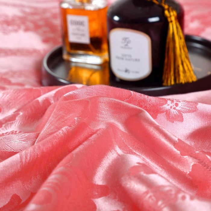 91家纺网 家纺一手货源 找家纺 OL家纺 新款色织欧式丝加棉大提花床裙夹棉四面围布四件套 花开富贵-橡皮红