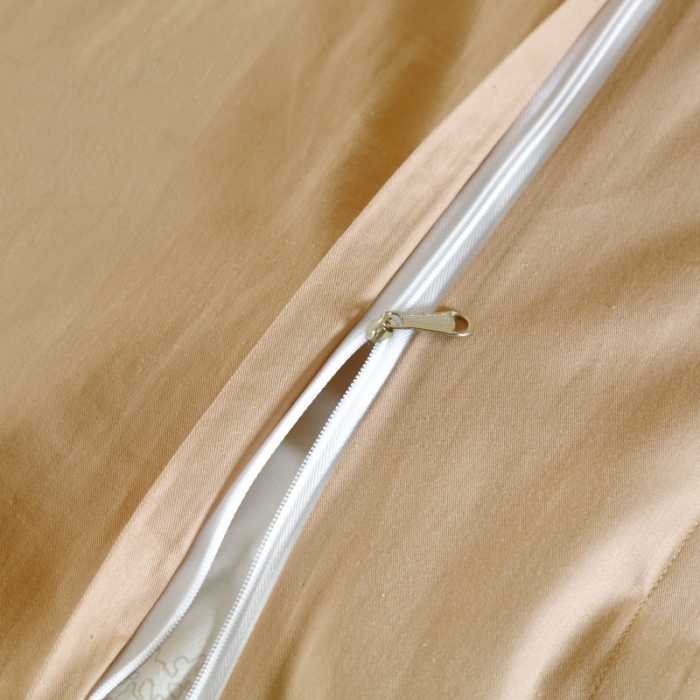 91家纺网 家纺一手货源 找家纺 OL家纺 新款色织欧式丝加棉大提花床裙夹棉四面围布四件套 杰西卡-灰驼