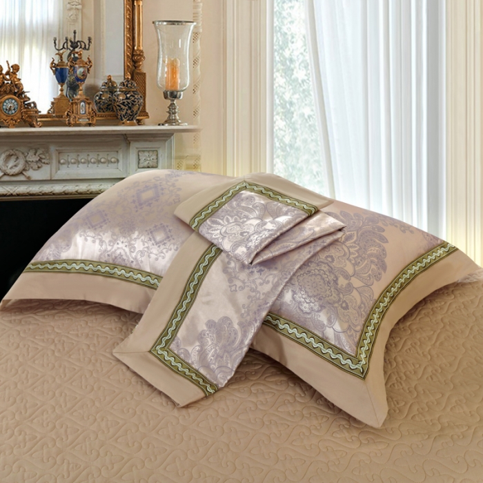 91家纺网 家纺一手货源 找家纺 OL家纺 新款色织欧式丝加棉大提花床裙夹棉四面围布四件套 罗马古韵-灰金