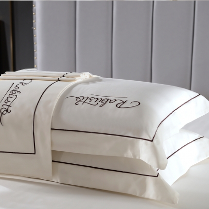 91家纺网 家纺一手货源 找家纺 80支埃及长绒棉时尚绣枕套四件套全棉单件枕套