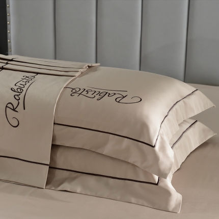 91家纺网 家纺一手货源 找家纺 80支埃及长绒棉时尚绣枕套四件套全棉单件枕套