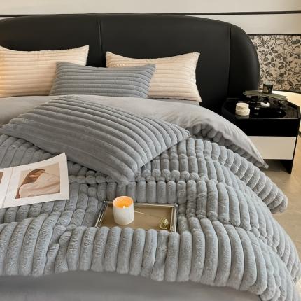 91家纺网 家纺一手货源 找家纺 秀色新品加厚兔毛牛奶绒双面法兰绒撸猫感四件套-克洛伊 粉黛白+浅灰