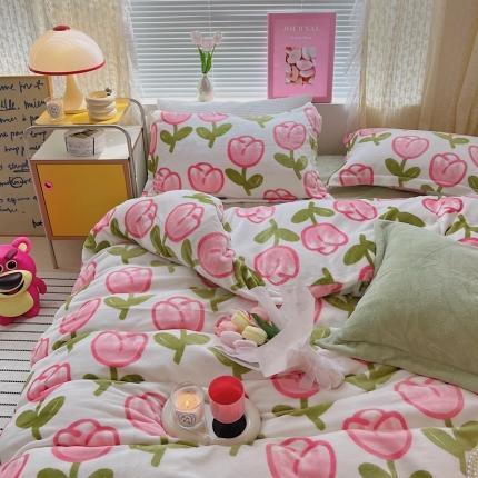 91家纺网 家纺一手货源 找家纺 顾里 2022新款ins少女保暖牛奶绒套件 场景二粉粉郁金香