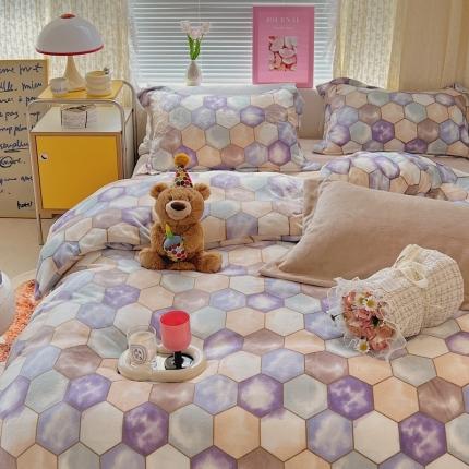 91家纺网 家纺一手货源 找家纺 顾里 2022新款ins少女保暖牛奶绒套件 场景二 星辰物语