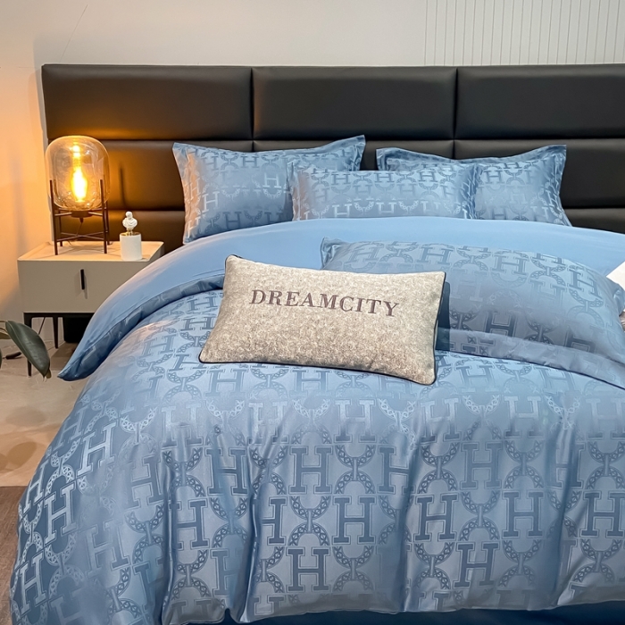 91家纺网 家纺一手货源 找家纺 遇见家居生活馆 2023新款水洗贡缎提花四件套 柏林-宾利蓝