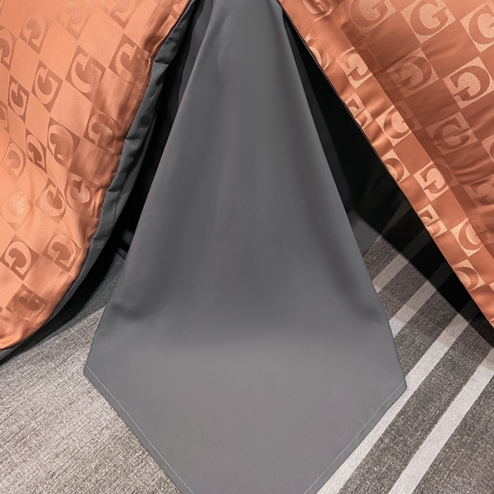 91家纺网 家纺一手货源 找家纺 遇见家居生活馆 2023新款水洗贡缎提花四件套 柏林-焦糖