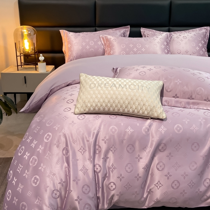 91家纺网 家纺一手货源 找家纺 遇见家居生活馆 2023新款水洗贡缎提花四件套 柏林-罗兰紫