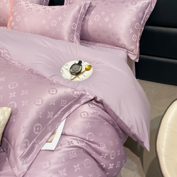 91家纺网 家纺一手货源 找家纺 遇见家居生活馆 2023新款水洗贡缎提花四件套 柏林-罗兰紫