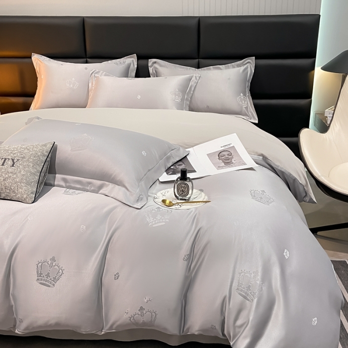 91家纺网 家纺一手货源 找家纺 遇见家居生活馆 2023新款水洗贡缎提花四件套 柏林-浅灰