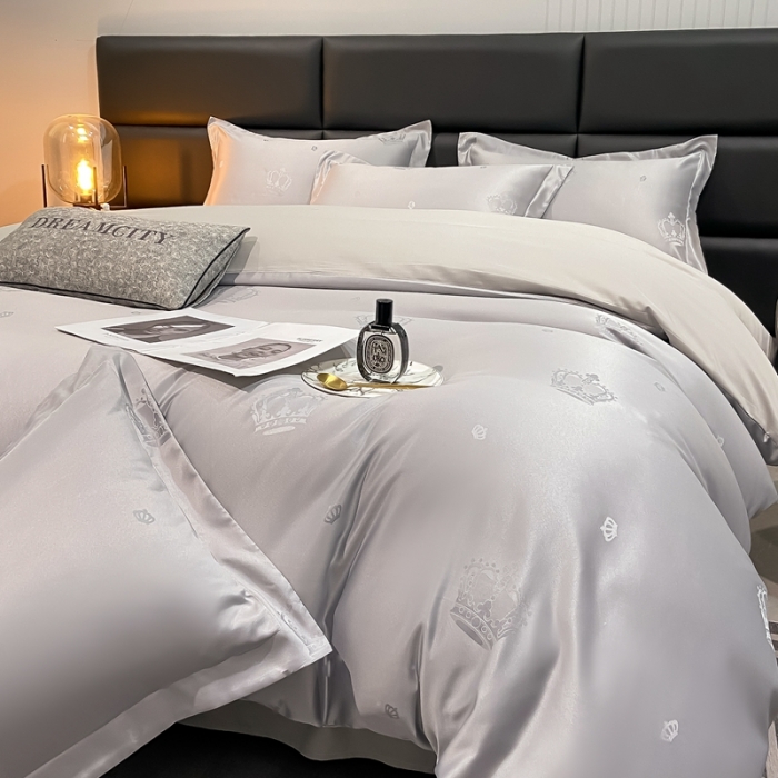 91家纺网 家纺一手货源 找家纺 遇见家居生活馆 2023新款水洗贡缎提花四件套 柏林-浅灰