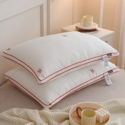 91家纺网 家纺一手货源 找家纺 （总）伟邦 2023新款心心相印婚庆羽丝绒枕