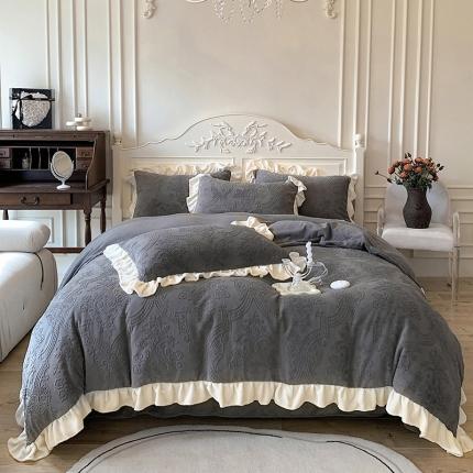 91家纺网 家纺一手货源 找家纺 宜代光年 新款法式荷叶边牛奶绒雕花布莱曼四件套 布莱曼-钛灰