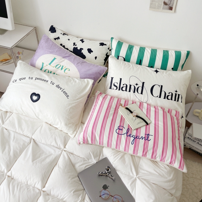 91家纺网 家纺一手货源 找家纺 （总）圆岛家纺 2022新款ins风混搭牛奶绒枕套单品