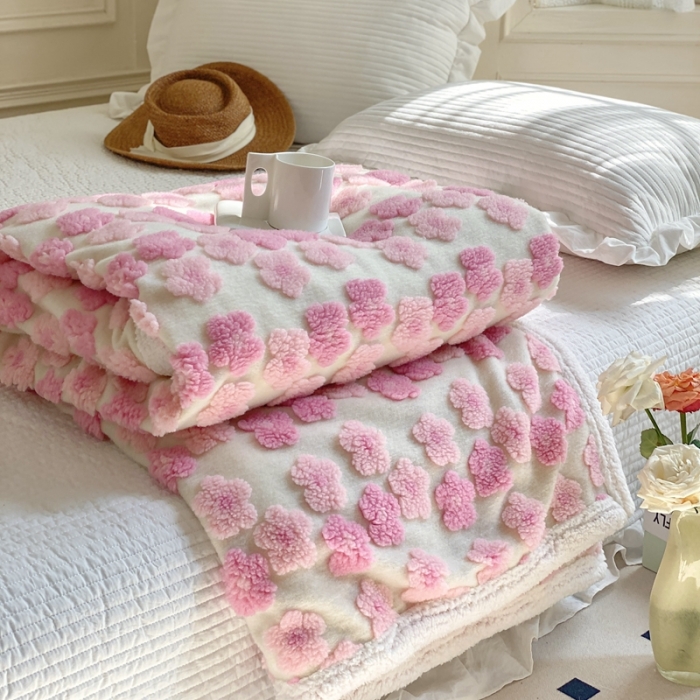 91家纺网 家纺一手货源 找家纺 总圆岛家纺 2022定制款高克重羊毛吹风提花暖绒文艺毯风格一