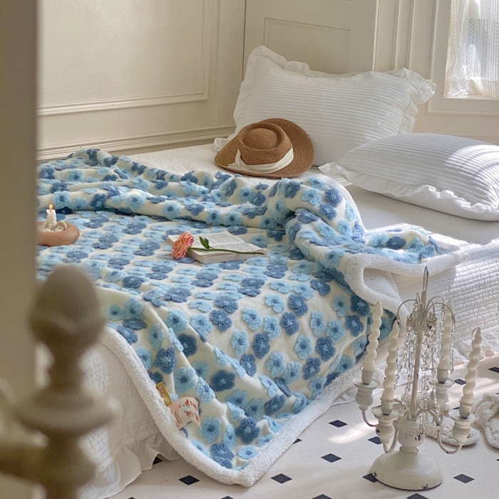 91家纺网 家纺一手货源 找家纺 圆岛家纺 2022定制款高克重羊毛吹风提花暖绒文艺毯 风格一 蓝楹