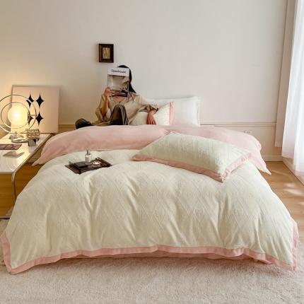 91家纺网 家纺一手货源 找家纺 圆岛 2022新款四色入3D雕花牛奶绒保暖四件套 风格一 蜜粉