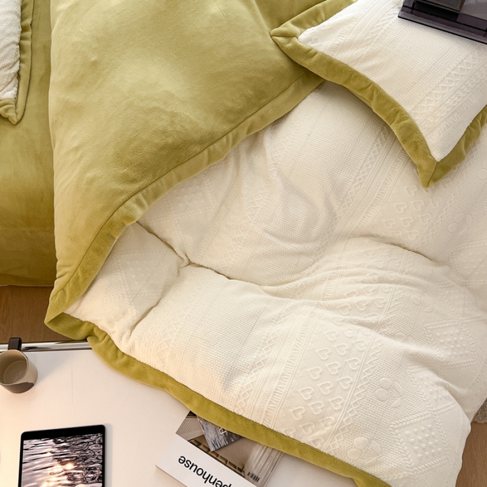 91家纺网 家纺一手货源 找家纺 总 圆岛 2022新款四色入3D雕花牛奶绒保暖四件套 风格一