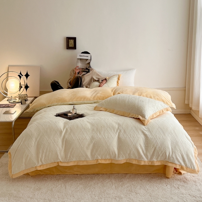 91家纺网 家纺一手货源 找家纺 圆岛 2022新款四色入3D雕花牛奶绒保暖四件套 风格一 奶橙