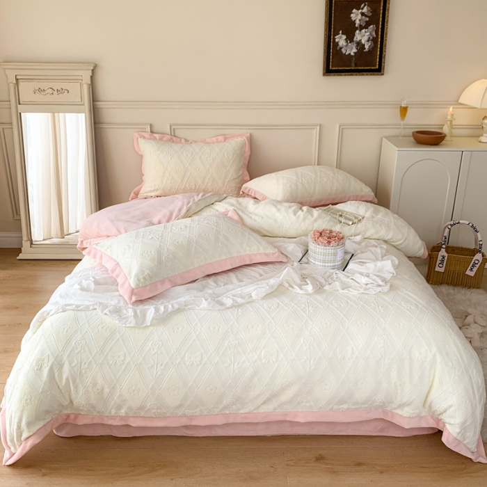 91家纺网 家纺一手货源 找家纺 圆岛 2022新款四色入3D雕花牛奶绒保暖四件套 风格二 蜜粉