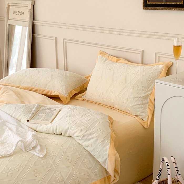 91家纺网 家纺一手货源 找家纺 圆岛 2022新款四色入3D雕花牛奶绒保暖四件套 风格二 奶橙