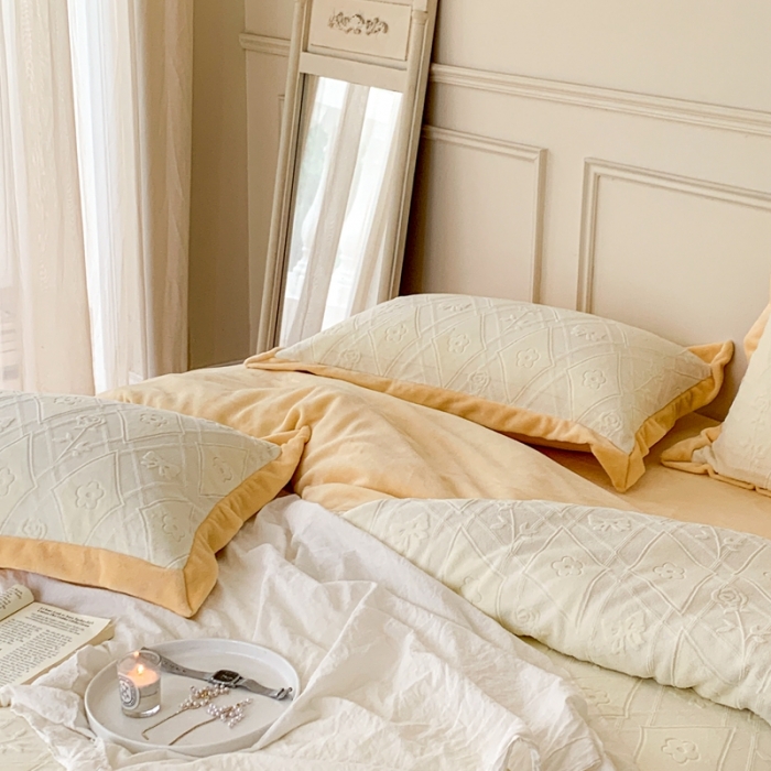 91家纺网 家纺一手货源 找家纺 圆岛 2022新款四色入3D雕花牛奶绒保暖四件套 风格二 奶橙