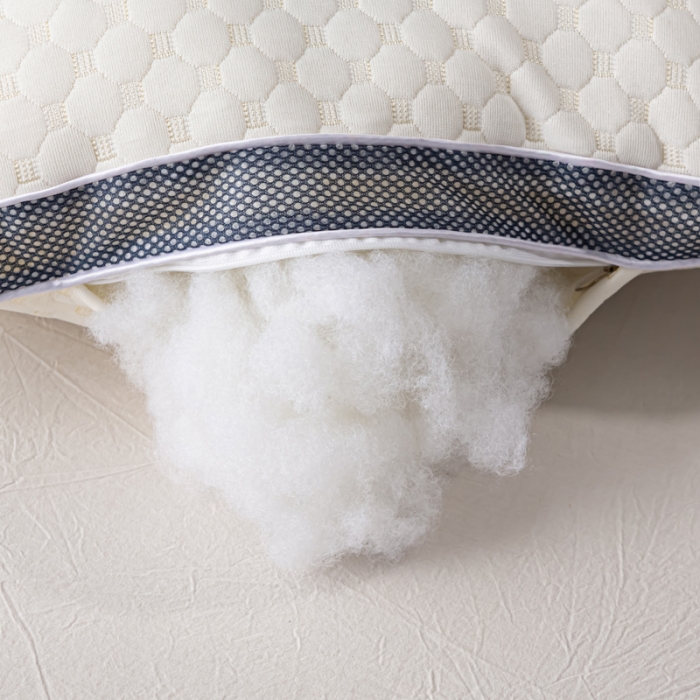 91家纺网 家纺一手货源 找家纺 （总）荣运枕业 新款3D透气分区枕 水立方按摩颗粒护颈枕