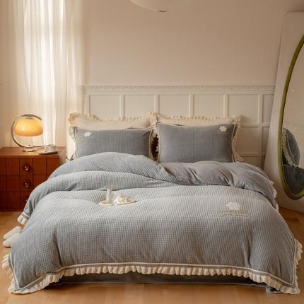 91家纺网 家纺一手货源 找家纺 （总）孑寐 2022新款韩国雕花绒提花贴布绣花四件套