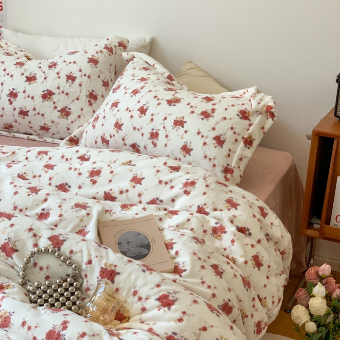 91家纺网 家纺一手货源 找家纺 时年 2022新款全消光牛奶绒印花四件套 漫漫花园