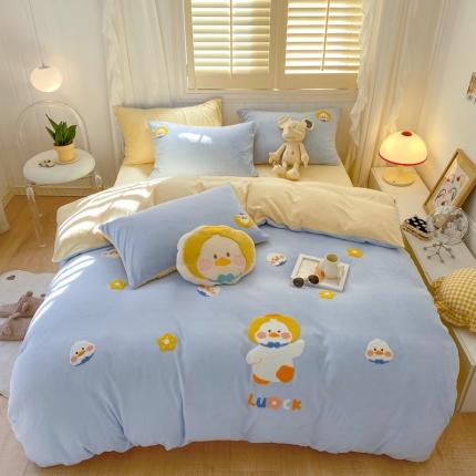 91家纺网 家纺一手货源 找家纺 眠屿 2022新款毛巾绣牛奶绒四件套可爱鸭鸭