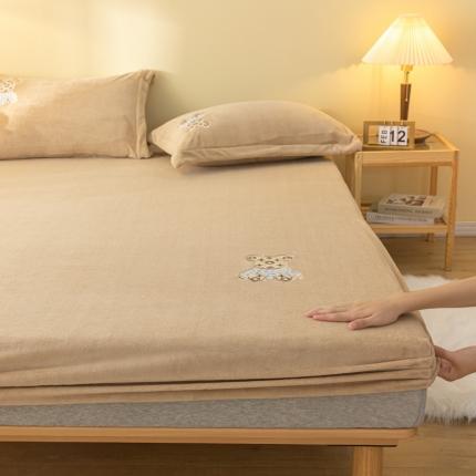 91家纺网 家纺一手货源 找家纺 （总）蓝米卡夫 2024新款暴力熊A类牛奶绒保暖单床笠