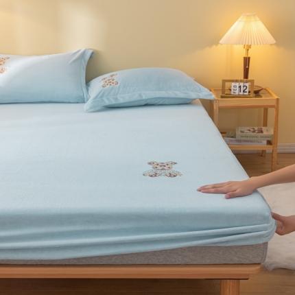 91家纺网 家纺一手货源 找家纺 蓝米卡夫 2024新款暴力熊A类牛奶绒保暖单床笠 三亚蓝