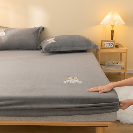 蓝米卡夫 2024新款暴力熊A类牛奶绒保暖单床笠 绅士灰