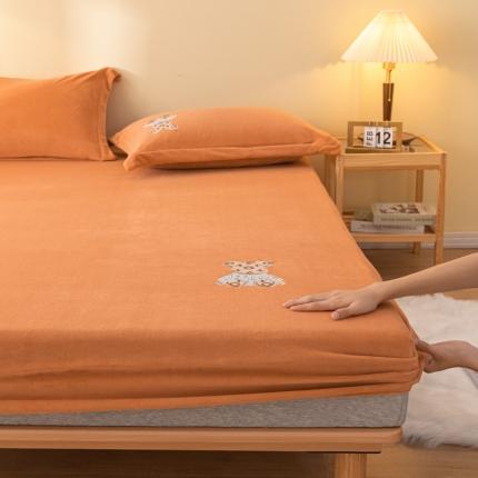 91家纺网 家纺一手货源 找家纺 蓝米卡夫 2024新款暴力熊A类牛奶绒保暖单床笠 南瓜桔