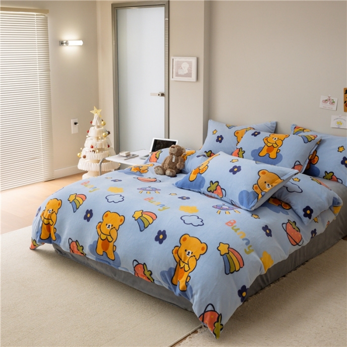 91家纺网 家纺一手货源 找家纺 棉眠 2022新款卡通牛奶绒四件套 班尼熊-蓝