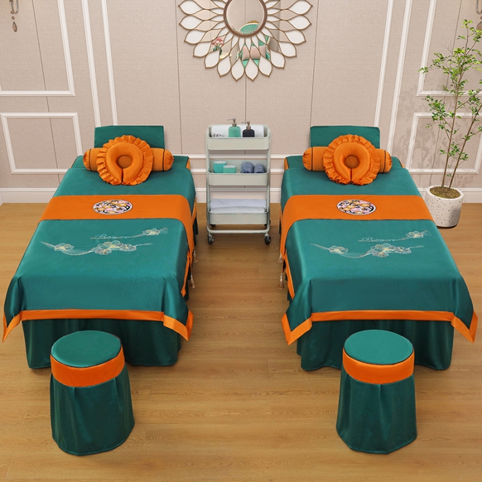 91家纺网 家纺一手货源 找家纺 不打烊家纺 2025新款欧洲尼美容床罩系列套件—墨绿款 花好月圆孔雀蓝