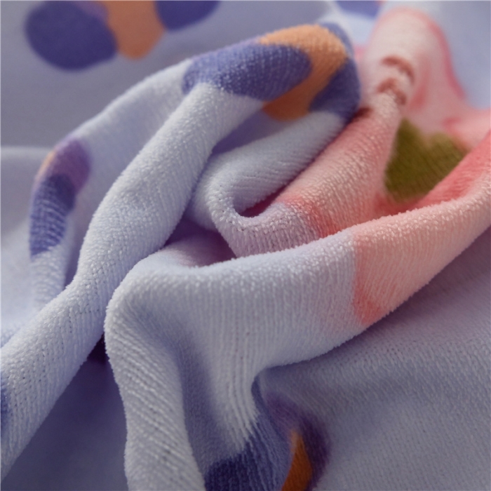 91家纺网 家纺一手货源 找家纺 棉眠 2022新款卡通牛奶绒四件套 草莓兔