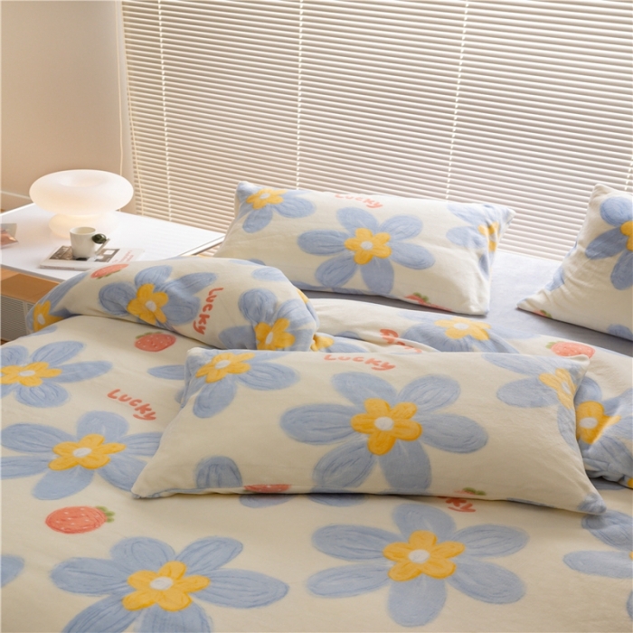 91家纺网 家纺一手货源 找家纺 棉眠 2022新款卡通牛奶绒四件套 幸运花-蓝